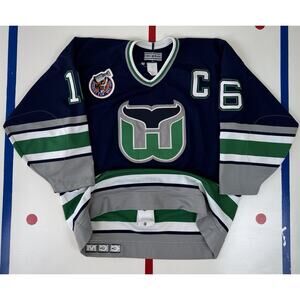 Hartford Whalers Pat Verbeek Vintage 1992-93 Authentic 90s NHL Hockey Jersey 48